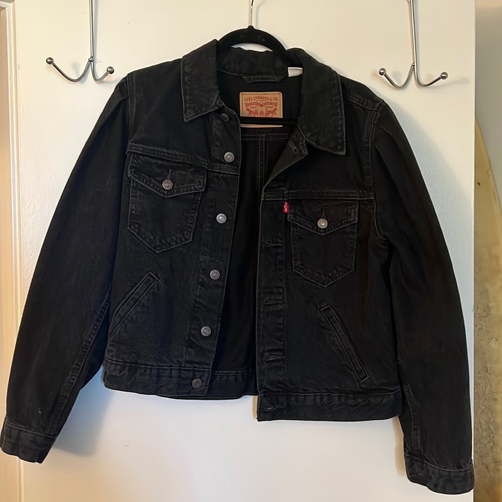 Levi’s black denim jacket